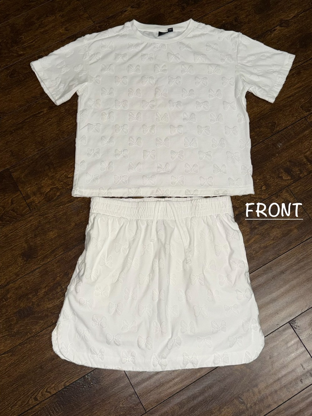 Disney Minnie Mouse White Embroidered Minnie Mouse Bows Top